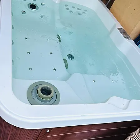 Residencial Bajo Con Jardin Y Jacuzzi Privado Calahonda Royale Appartement *